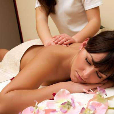Relaxing massage center in Andheri
